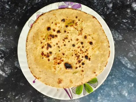 Paneer Aloo Pyaaz Paratha