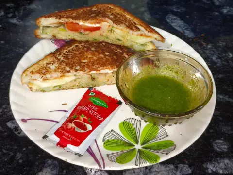 Paneer Sandwich