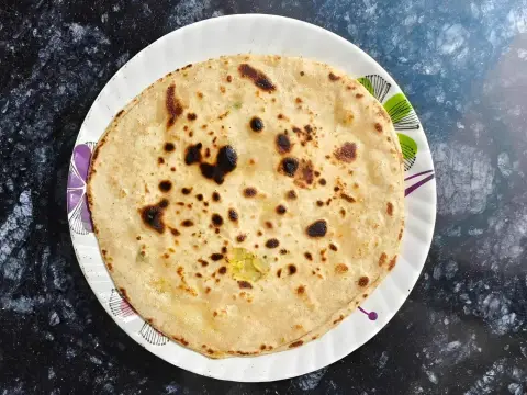 Aloo Pyaaz Paratha