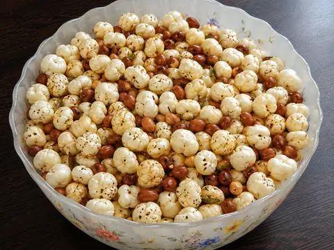 Desi Ghee Makhana and Peanut Roasted