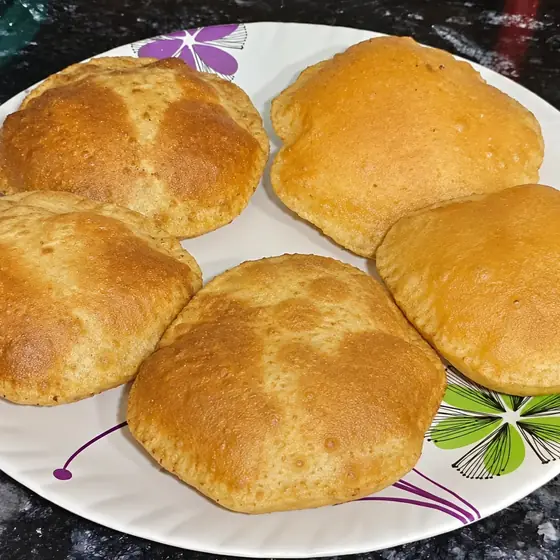 Fresh poori